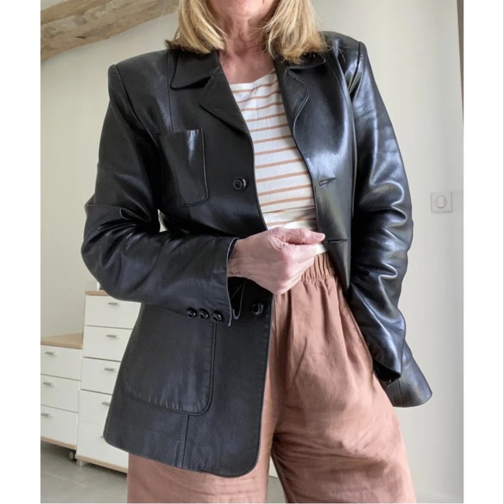 Gorgeous vintage leather blazer